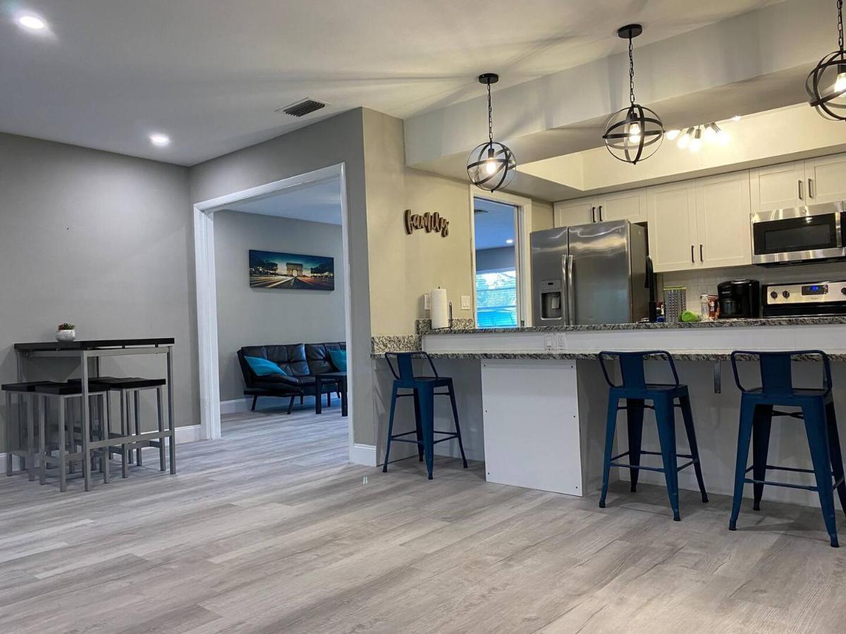 Spacious 5 Bedrooms 3 Bathrooms Family-Friendly Home With Heated Salt Pool Clearwater Extérieur photo
