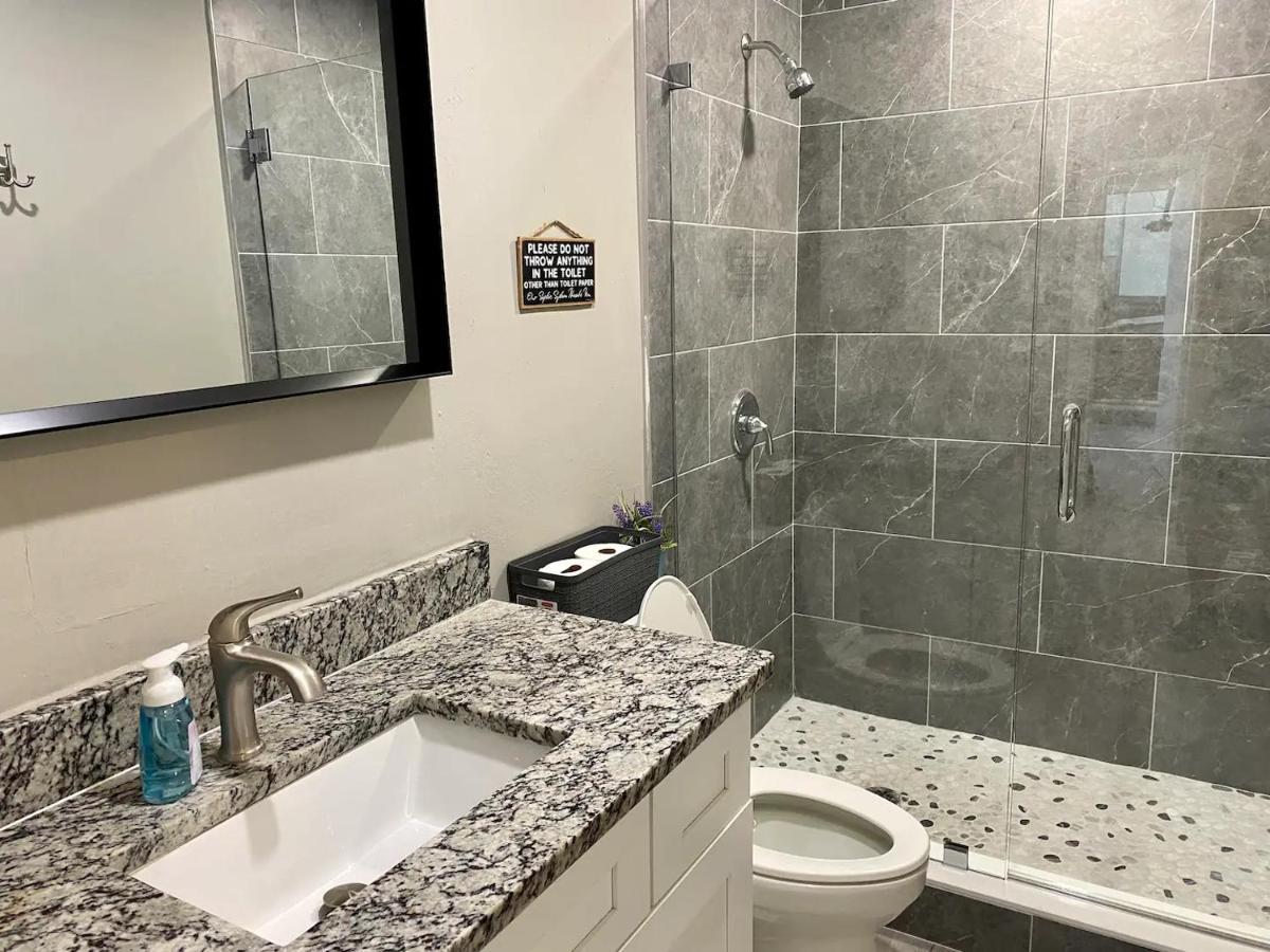 Spacious 5 Bedrooms 3 Bathrooms Family-Friendly Home With Heated Salt Pool Clearwater Extérieur photo