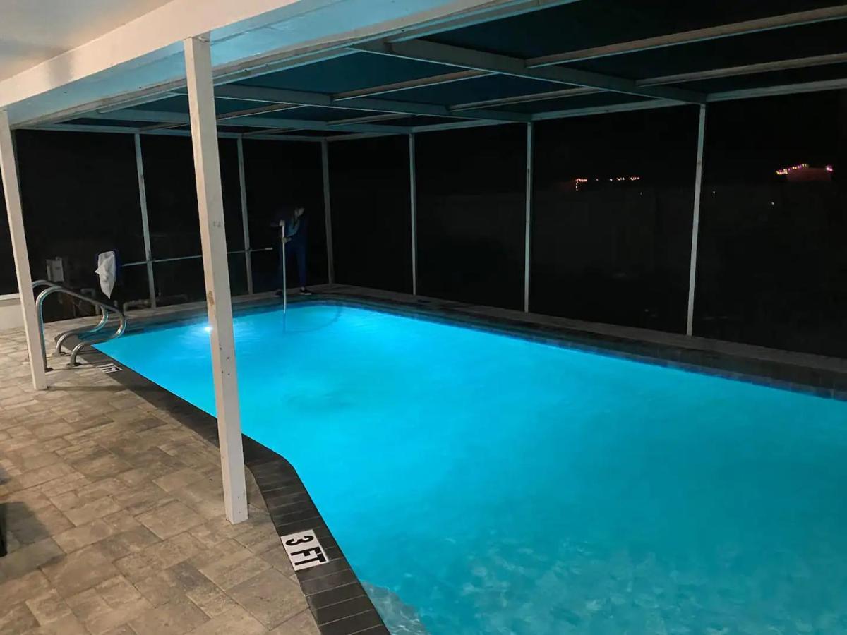 Spacious 5 Bedrooms 3 Bathrooms Family-Friendly Home With Heated Salt Pool Clearwater Extérieur photo