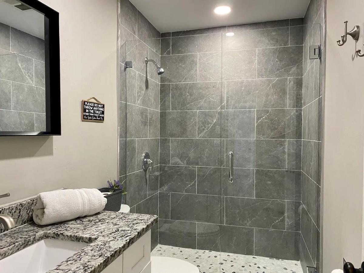 Spacious 5 Bedrooms 3 Bathrooms Family-Friendly Home With Heated Salt Pool Clearwater Extérieur photo